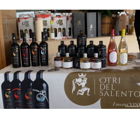 Degustazione vini Otri del Salento in Masseria San Pietro Acaya Golf Club